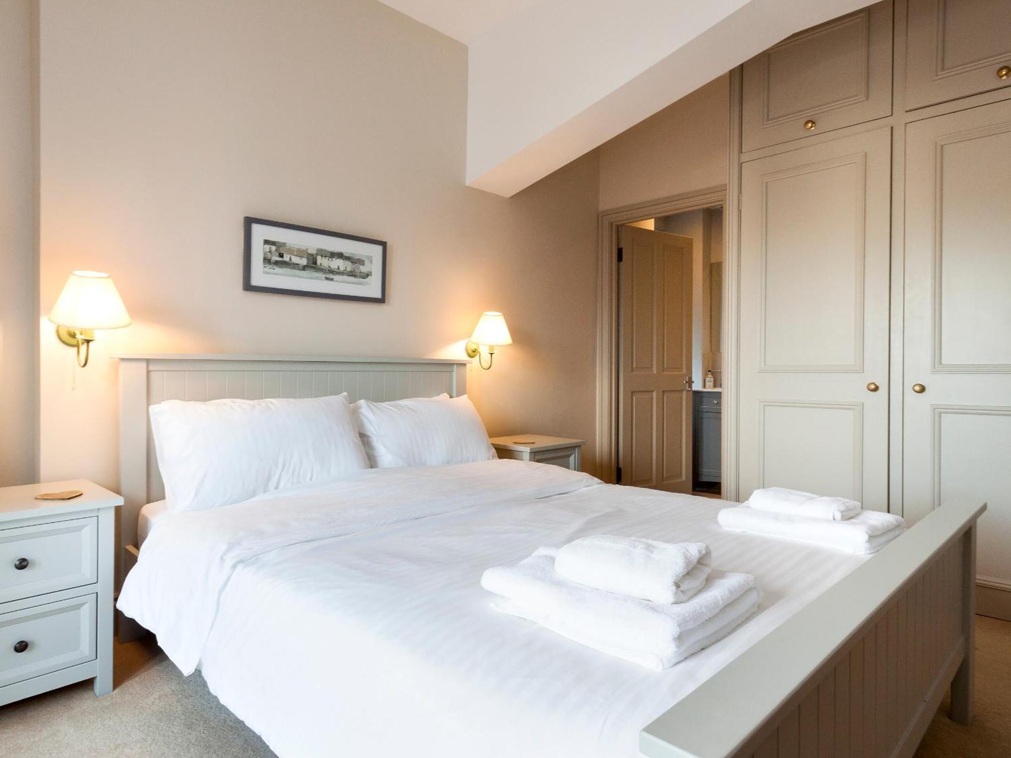 Aloft Villa Салкомб Екстериор снимка